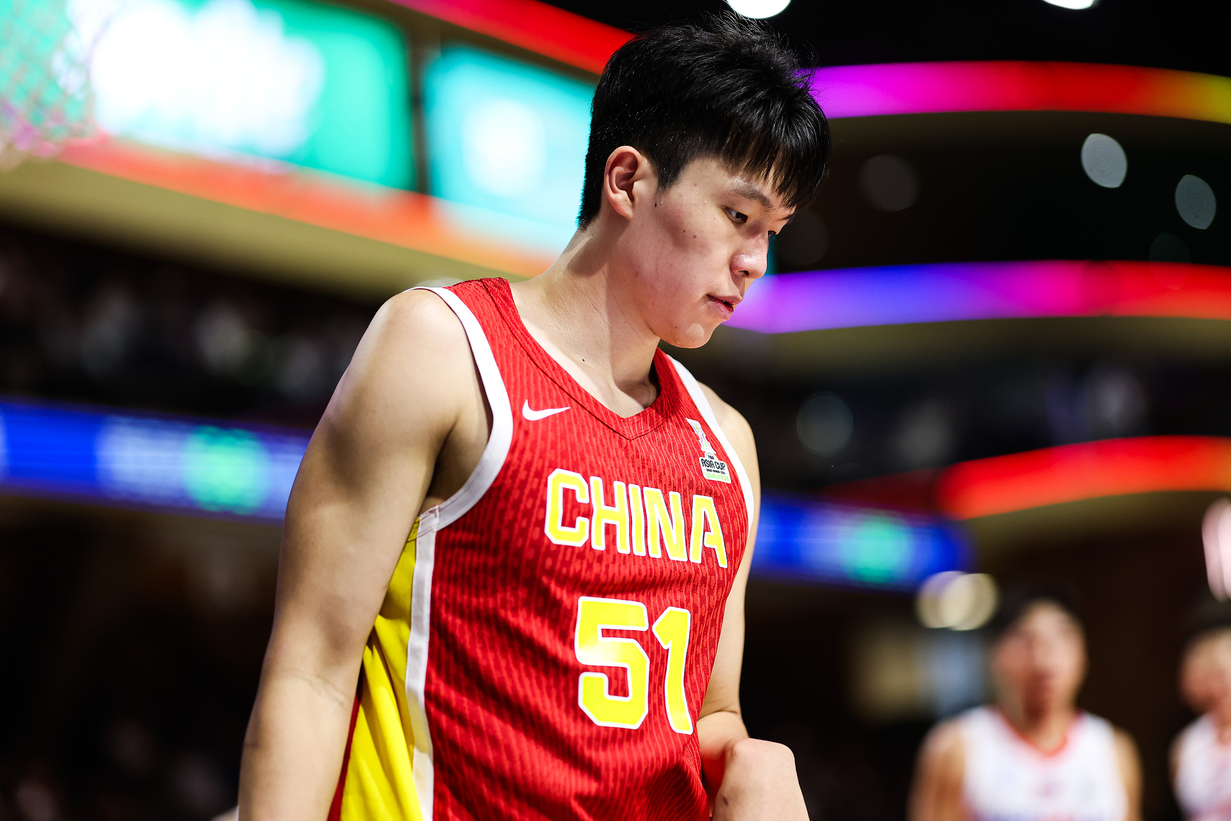 用实力征服！选秀专家发文盛赞杨瀚森，去年还表示距离NBA很远