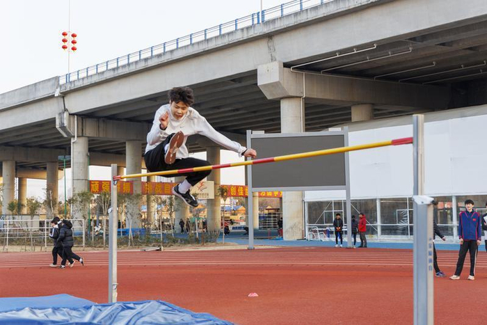 万博体育官网-寒锋砺锐刃 蓄势待长风|跳高|市田径队|安徽省|宿州市|标枪_新浪体育_新浪新闻